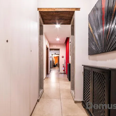 Officina Partenopea بيت ضيافة نابولي